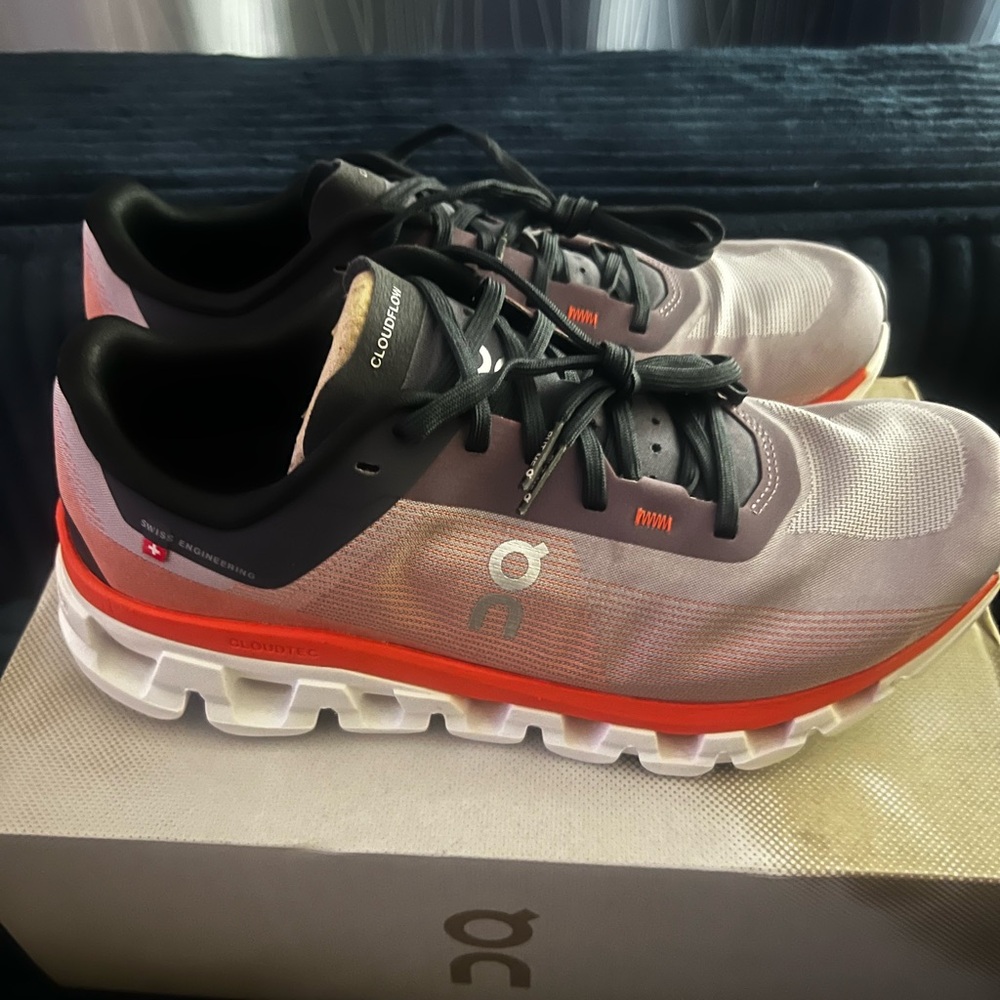 On Running Cloudventure Women’s / Men’s Gray and Orange
